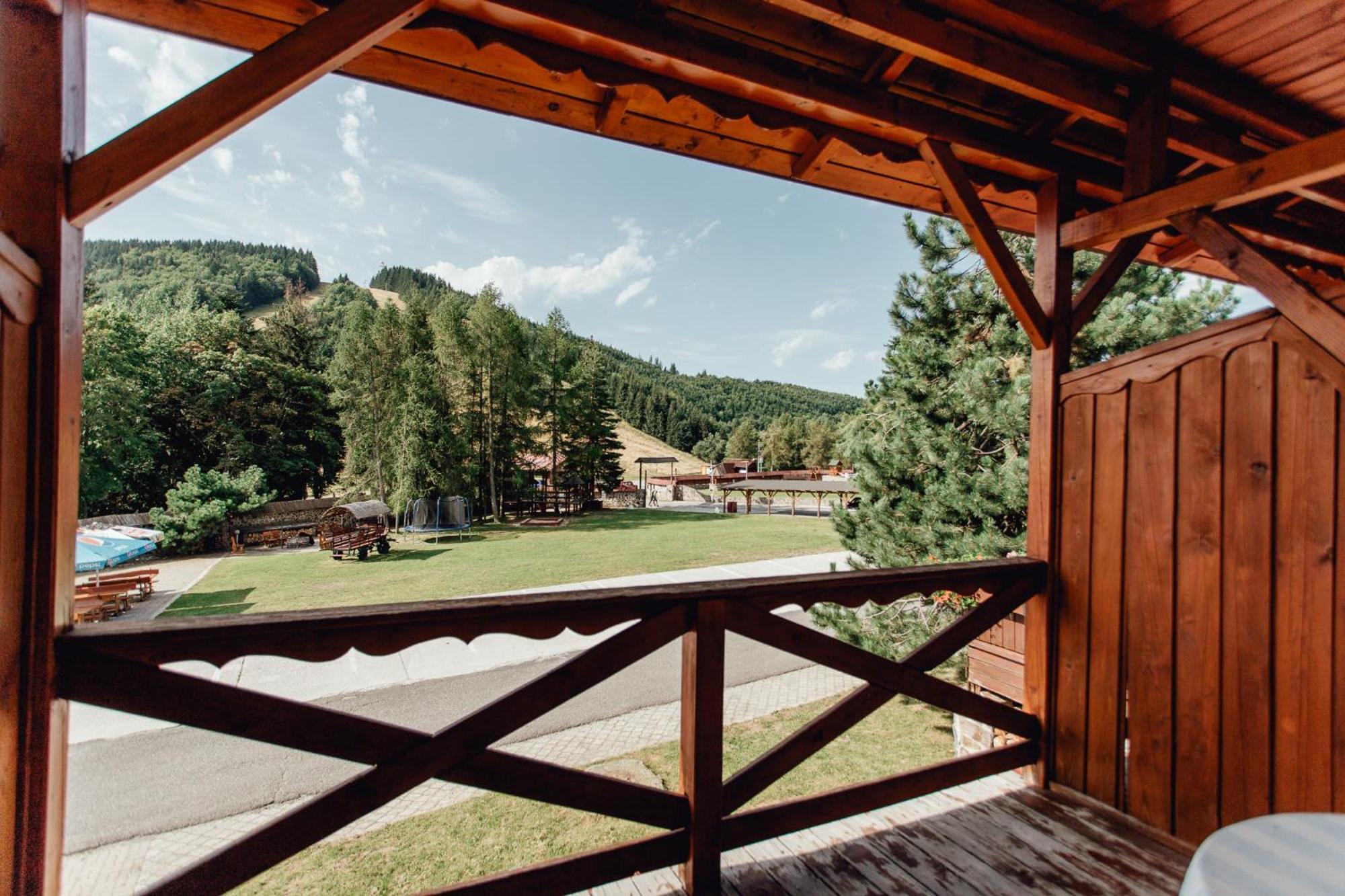 Hotel Sachticka บันสกาบิสตรีตซา ภายนอก รูปภาพ
