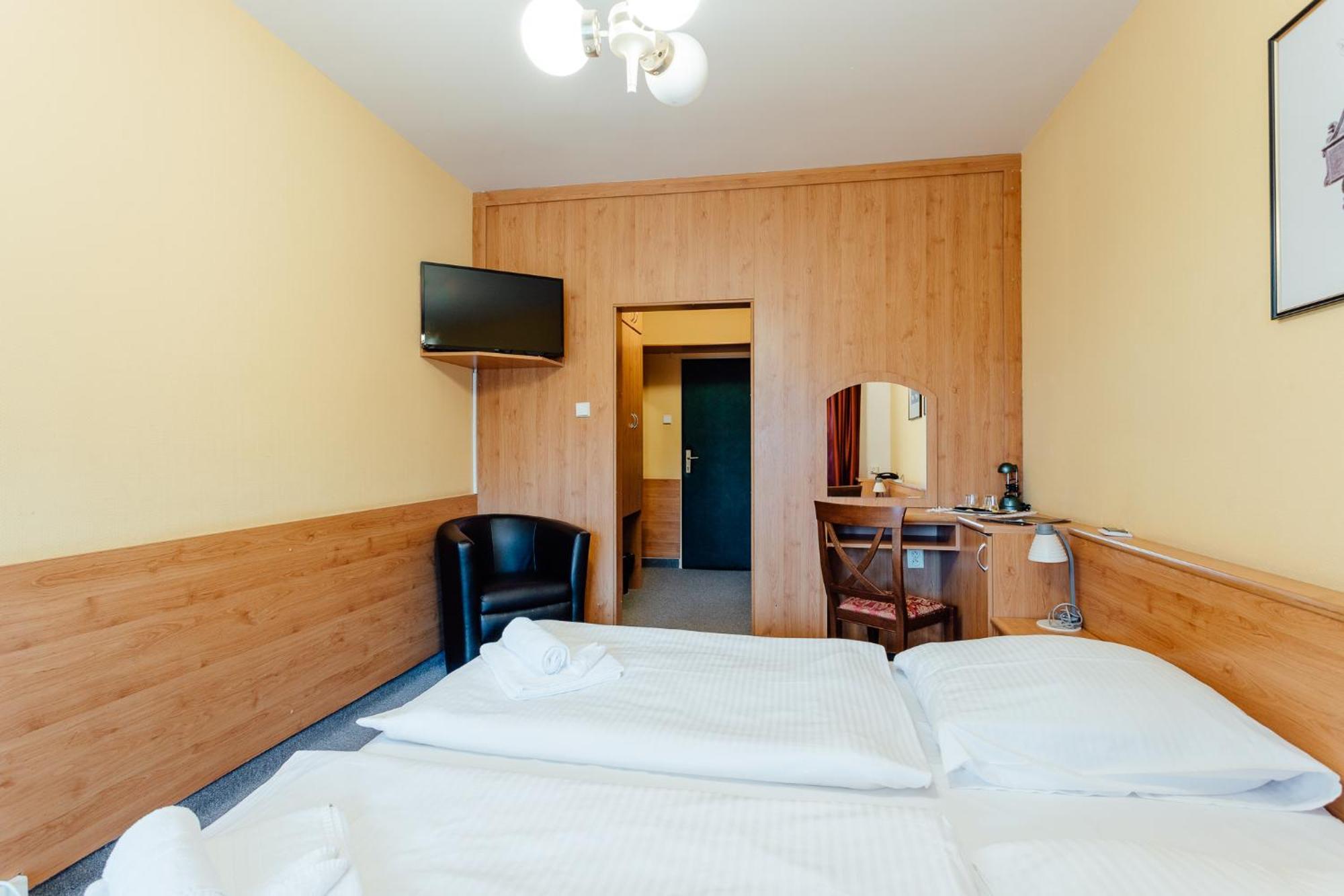 Hotel Sachticka บันสกาบิสตรีตซา ภายนอก รูปภาพ